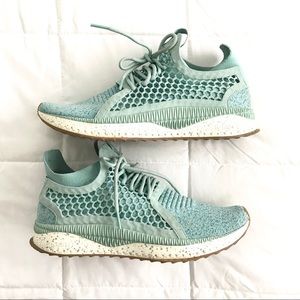 Puma EvoKnit Sneakers